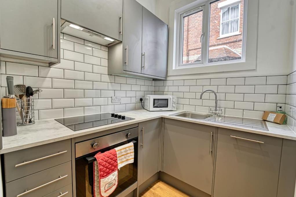 Host & Stay - Droitwich Road Apartment Worcester Exteriör bild